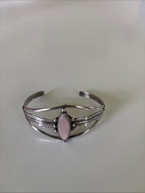 Vintage Navajo Sterling Pink Stone Feather Cuff Bracelet 925